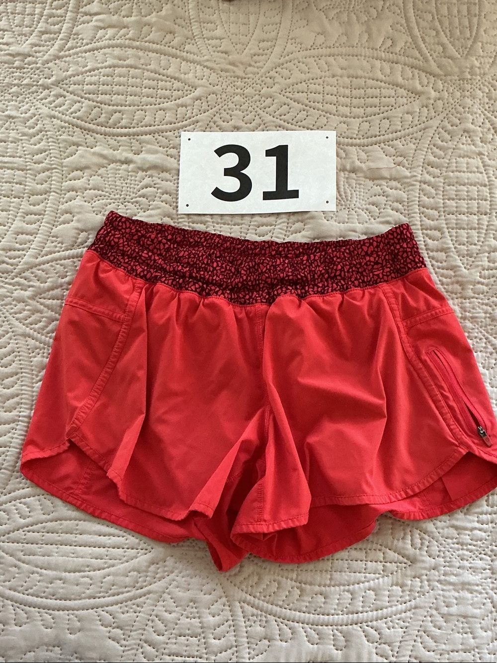 lululemon athletica Tracker Coral w/ pattern waist band Athletic Shorts 4”inseam